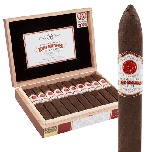 sorry, Rocky Patel Sun Grown Maduro Petite Belicoso 20ct Box image not available now!