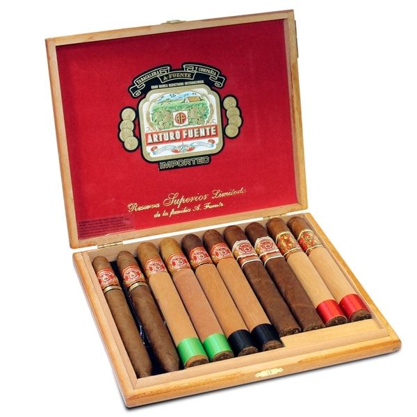 sorry, Arturo Fuente Holiday Collection 10ct Box image not available now!